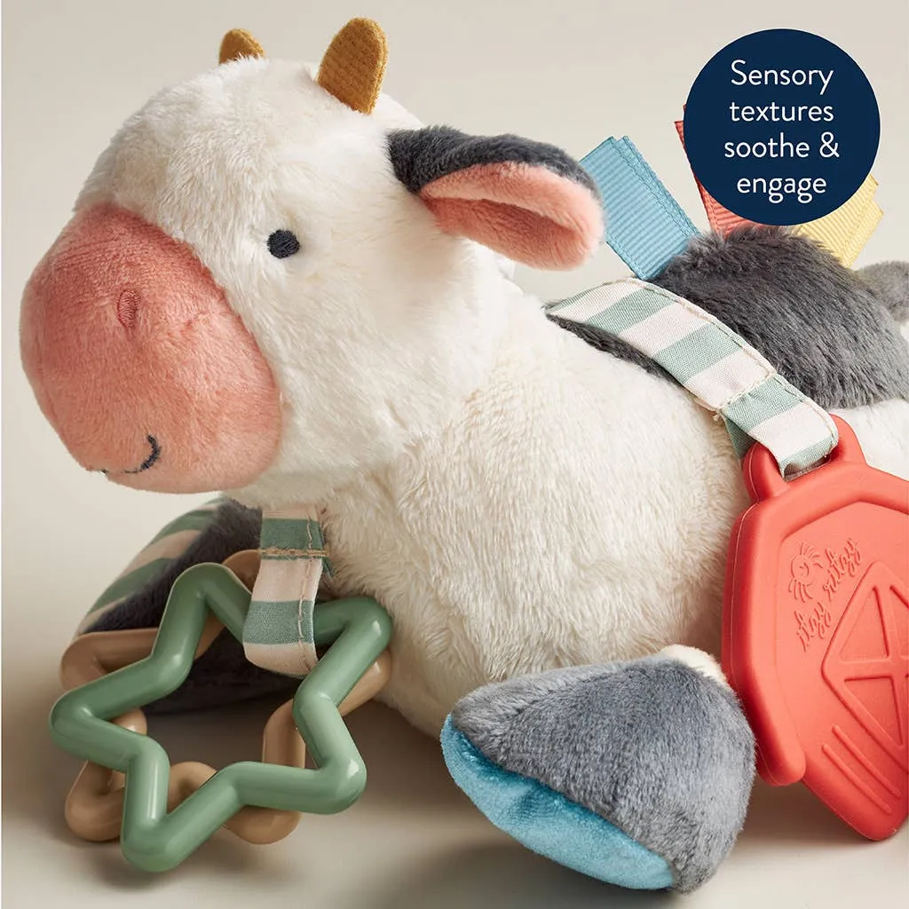 Itzy Friends Link & Love Activity Plush: Cow