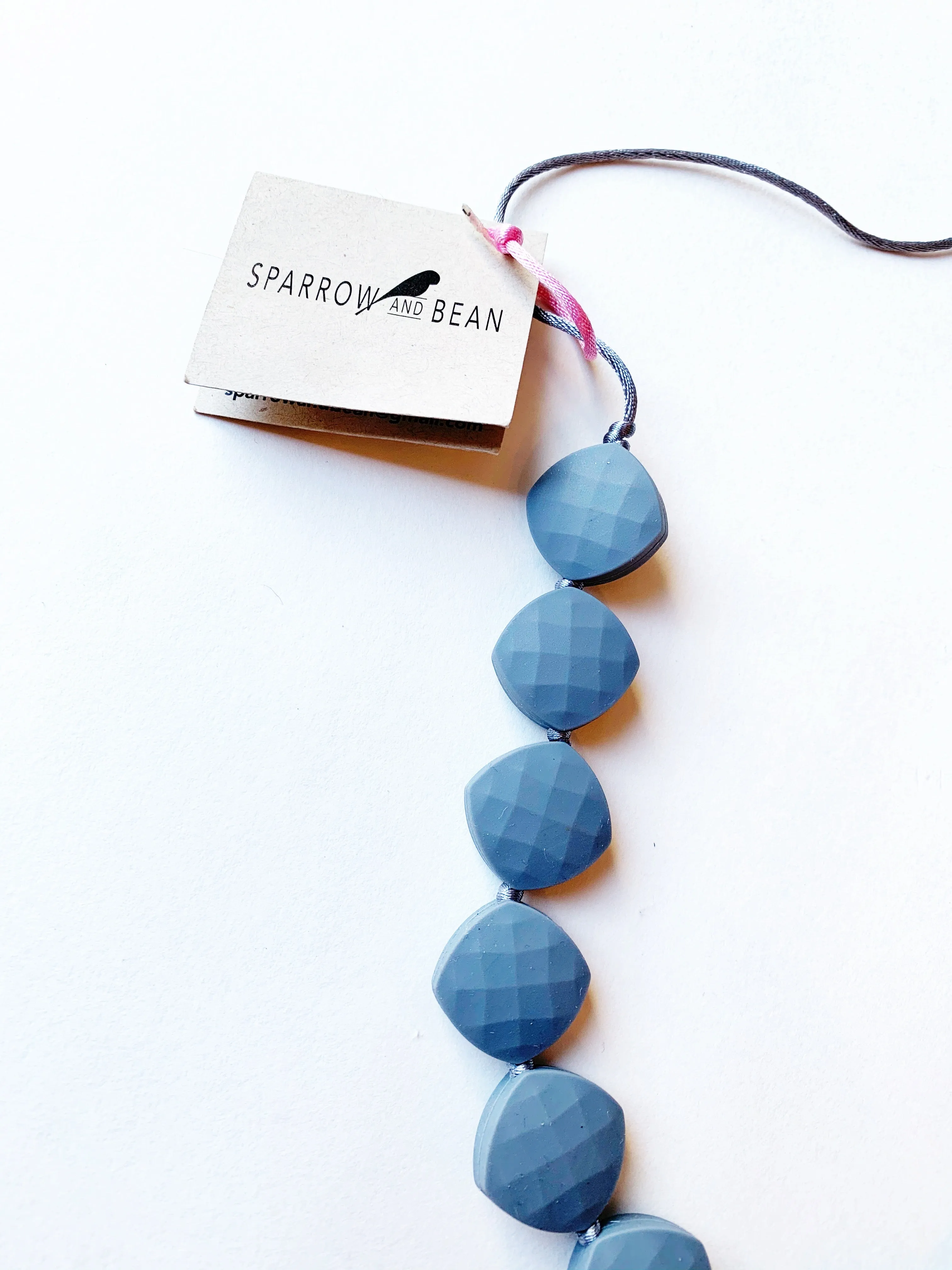 Kelsey Necklace (Gray)